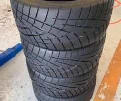 Toyo R1R 235/40/17 ปี 4220