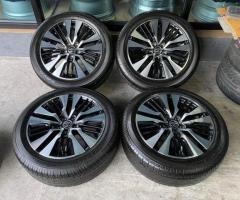 ล้อเดิมยางเดิม ALPHARD ติดรถป้ายแดง  + TOYO 235/50R18 Y21