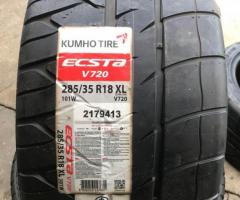 Kumho V720 245/40-285/35 18 ใหม่ค้างปี19