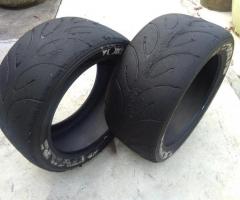 YOKOHAMA A050 เนื้อยางsoft compound ขนาด255-40R17 ปลายปี18ทั้งคู่