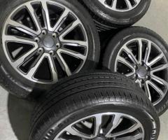 ล้อFORD EVERESTขอบ20 ไร้ตำหนิยางGoodyear 265/50/20 ปี21