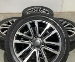 ล้อFORD EVERESTขอบ20 ไร้ตำหนิยางGoodyear 265/50/20 ปี21