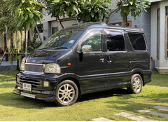 2009 Daihatsu Atrai7 Top Option หลังคาแก้ว 2 ตอน  จดทะเบียนป้ายดำ