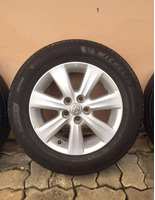 ล้อเดิม altis พร้อมยางชุด Michelin