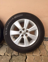 ล้อเดิม altis พร้อมยางชุด Michelin