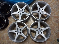 ล้อแท้ Messe 17x9