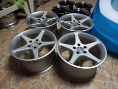 ล้อแท้ Messe 17x9